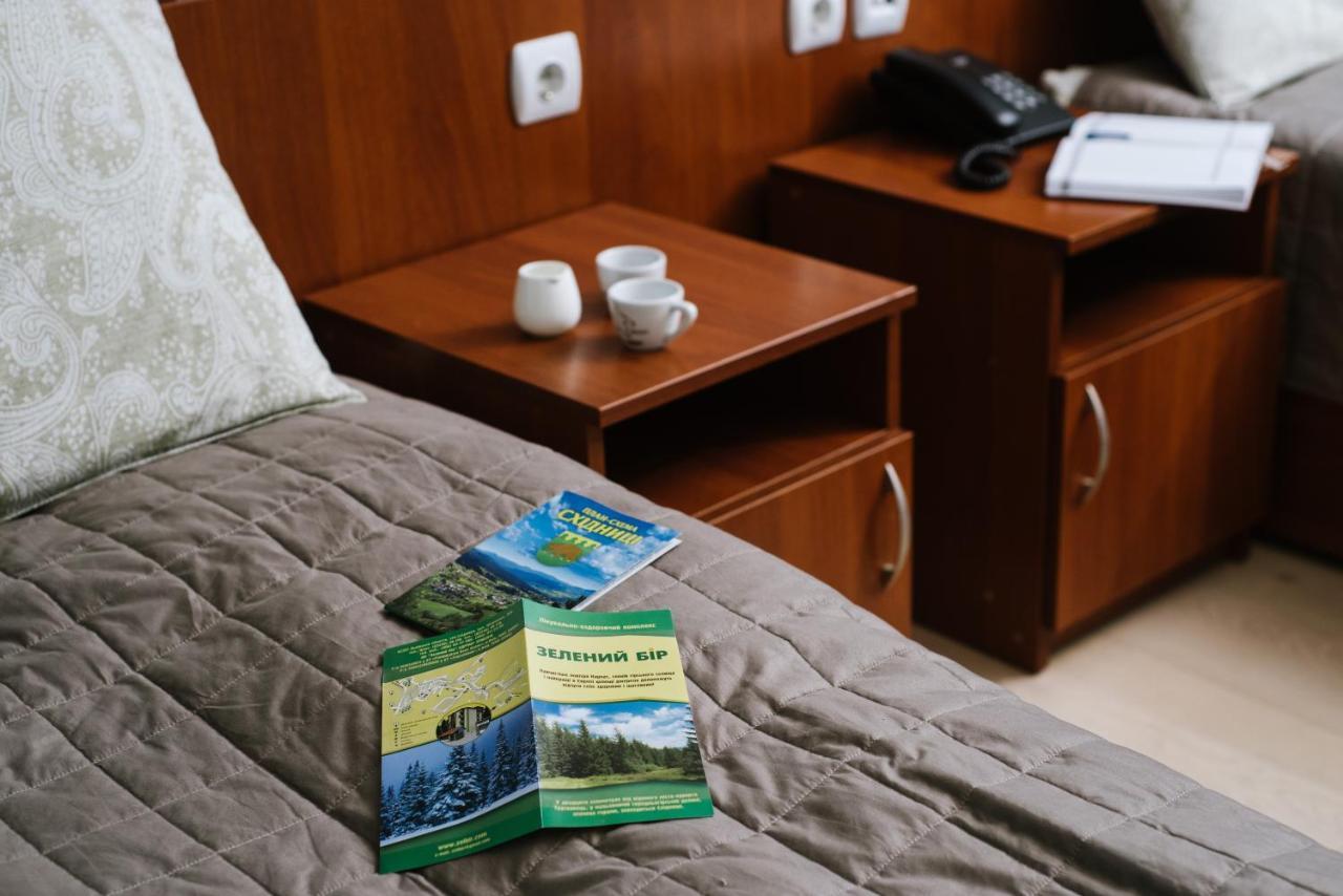Zelenyy Bir Hotel Skhidnytsia Exterior photo